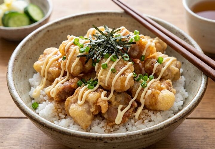 豚こまの「ふわ衣」唐揚げ丼